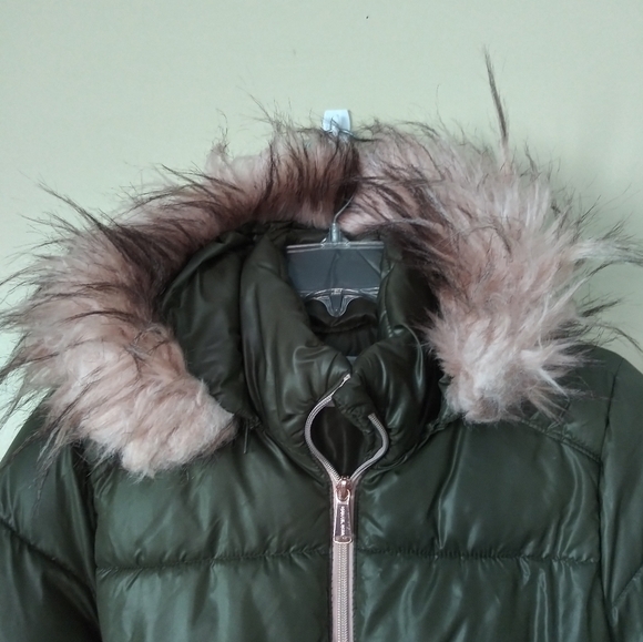 Michael kors Girls Puffer Jacket - Picture 2 of 8